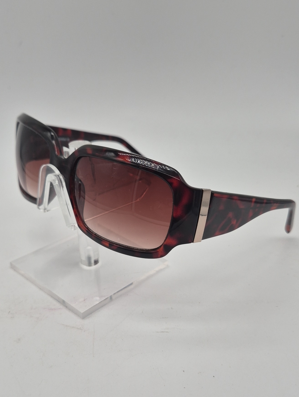 Men's Tortoiseshell Sunglasses - Brown Gradient Lenses